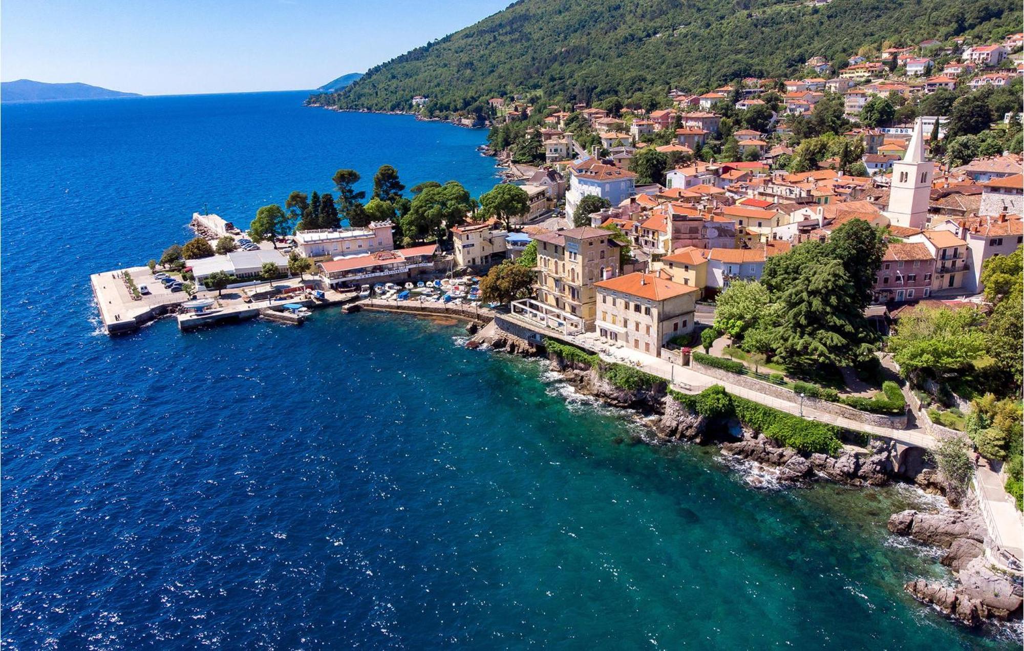 Awesome Apartment In Lovran With House Sea View Esterno foto