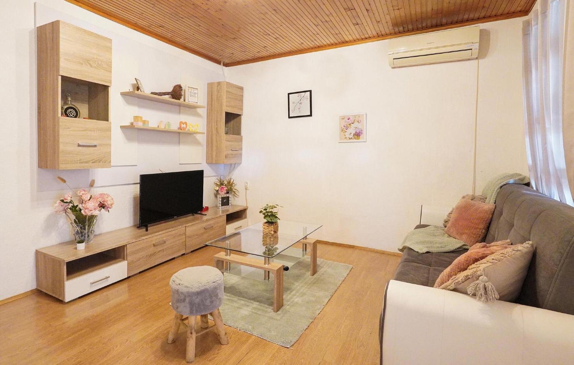 Awesome Apartment In Lovran With House Sea View Esterno foto